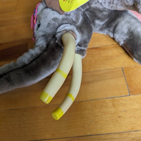 Vintage 1992 Ringling Bros and Barnum & Bailey Circus Elephant Plush - Picture 10 of 10